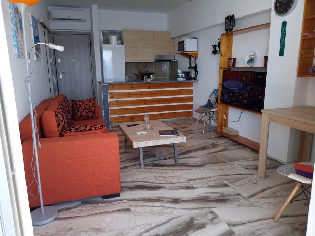 Atlas Apartment With Private Beach And Seaview Loutráki Exterior foto