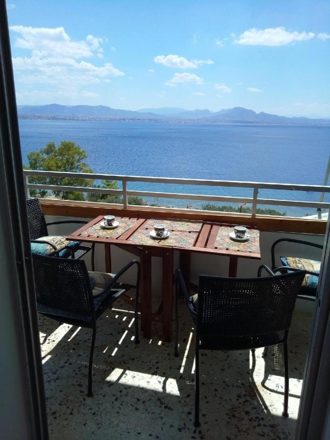 Atlas Apartment With Private Beach And Seaview Loutráki Exterior foto